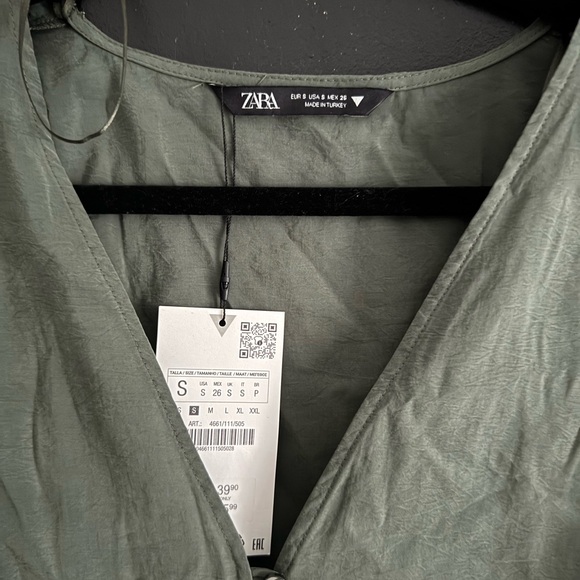 Zara Relaxed Fit Crop Shirt - Picture 3 of 4